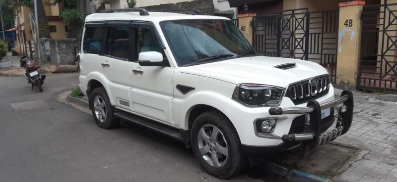 Mahindra Scorpio S10 2015