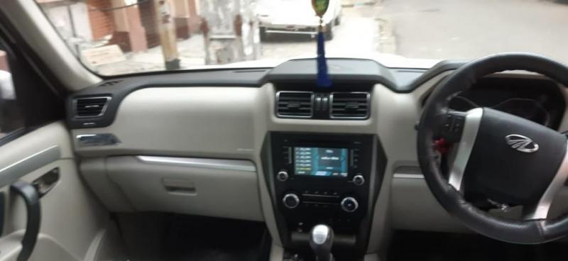 Mahindra Scorpio S10 2015
