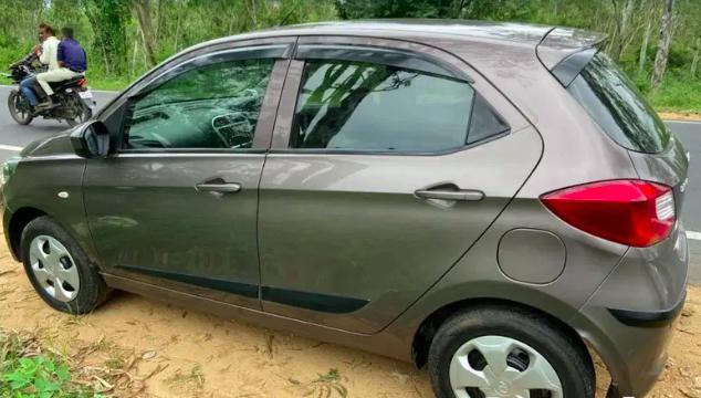 Tata Tiago Revotron XT 2017