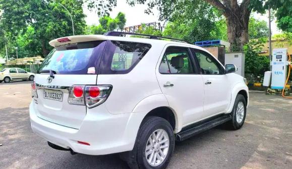 Toyota Fortuner 3.0 4X2 AT 2012