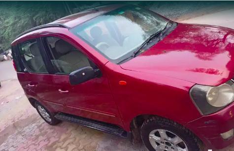 Mahindra Quanto C8 2013