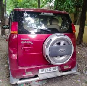 Mahindra Quanto C8 2012