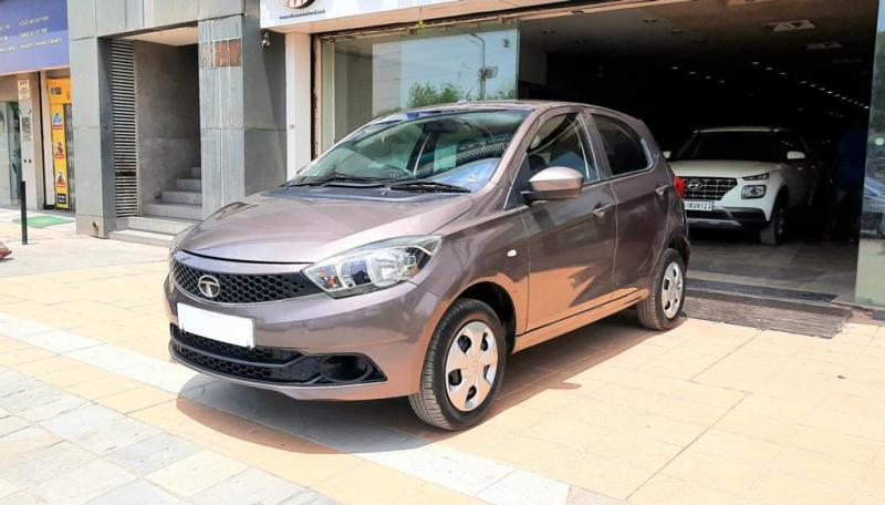 Tata Tiago Revotron XT 2019