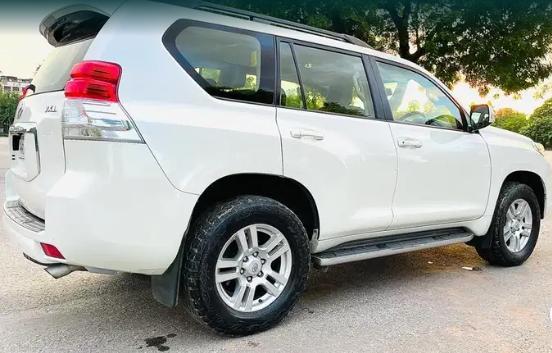 Toyota Land Cruiser Prado VX L 2013