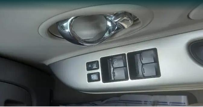 Nissan Micra XV CVT 2016