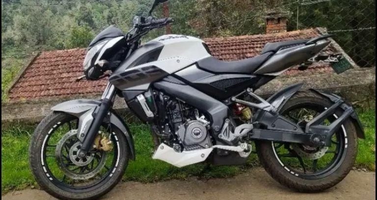 Used Bajaj Pulsar NS200 2019 Model (PID-1421437147) Bike for Sale in Delhi