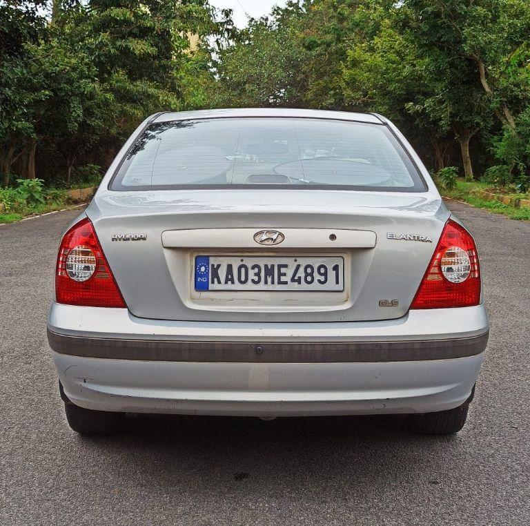 Hyundai Elantra GLS 2005