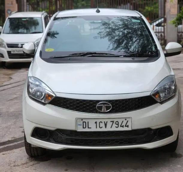 Tata Tiago Revotron XT 2017