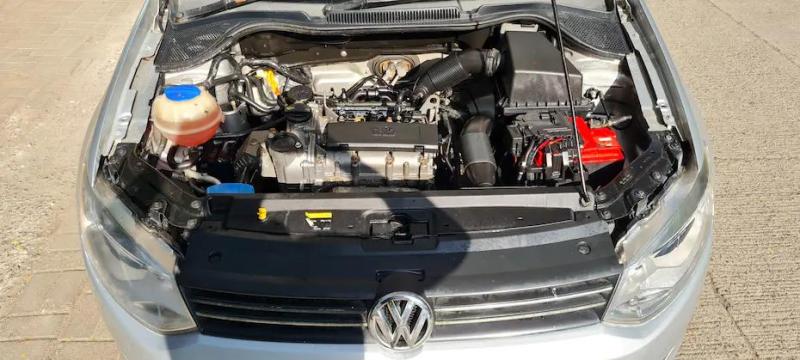 Volkswagen Polo Comfortline 1.2L (P) 2013