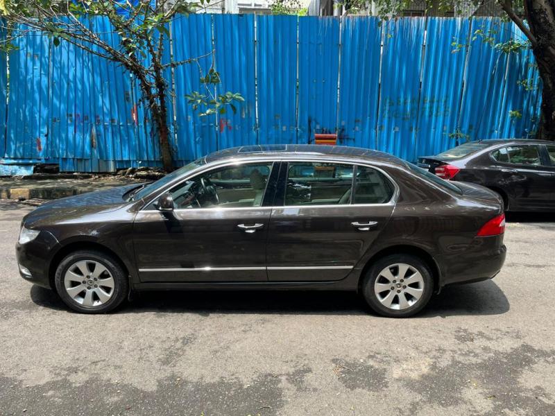 SKODA SUPERB Elegance 1.8 TSI AT 2013