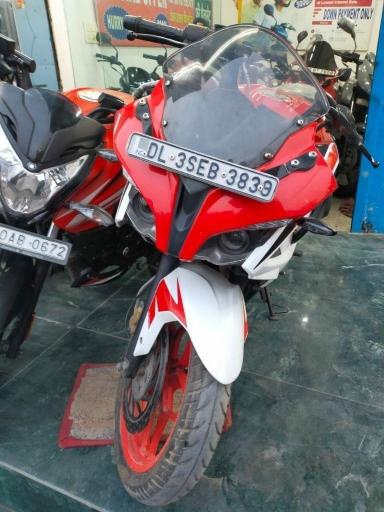 Bajaj Pulsar RS200 2018