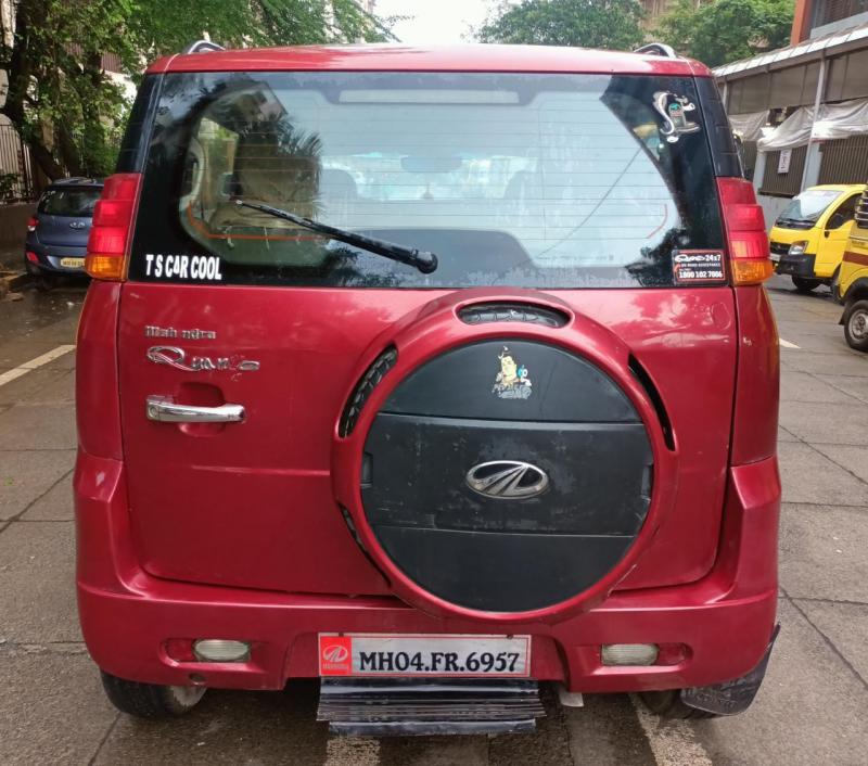 Mahindra Quanto C6 2012