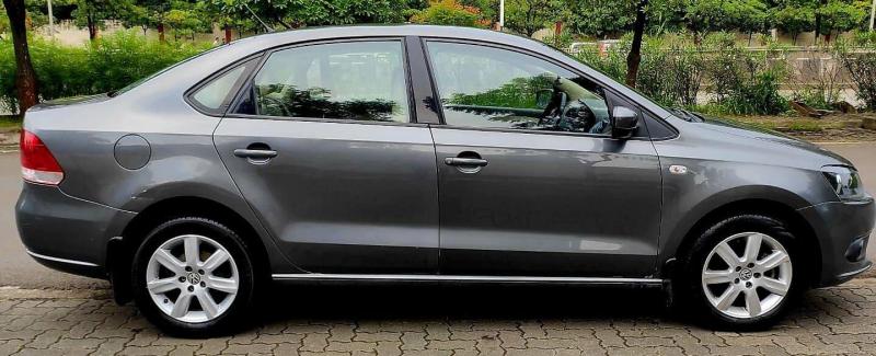 Volkswagen Vento 1.2 TSI Highline AT 2013