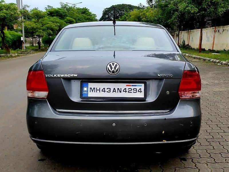 Volkswagen Vento 1.2 TSI Highline AT 2013