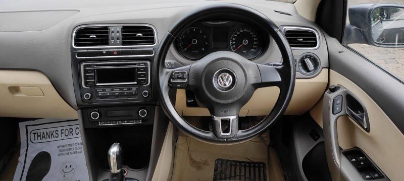 Volkswagen Vento 1.2 TSI Highline AT 2013
