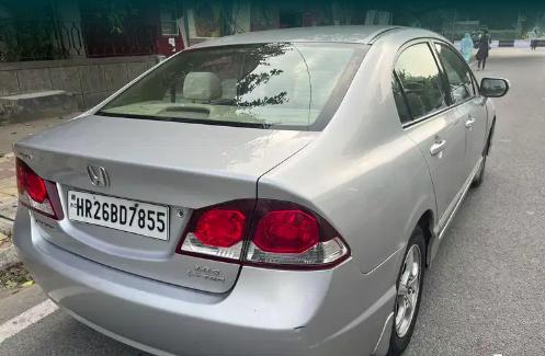 Honda Civic 1.8V MT 2010