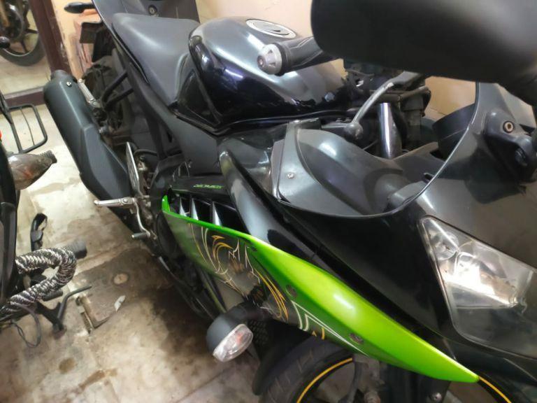 Yamaha YZF-R15 150cc 2013