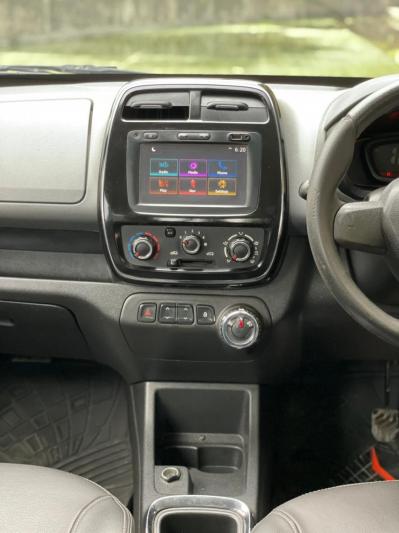 Renault KWID 1.0 RXT 2017