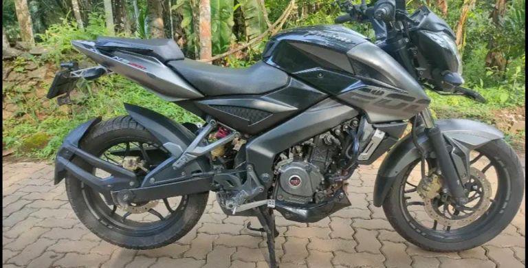 Bajaj Pulsar NS200 2017