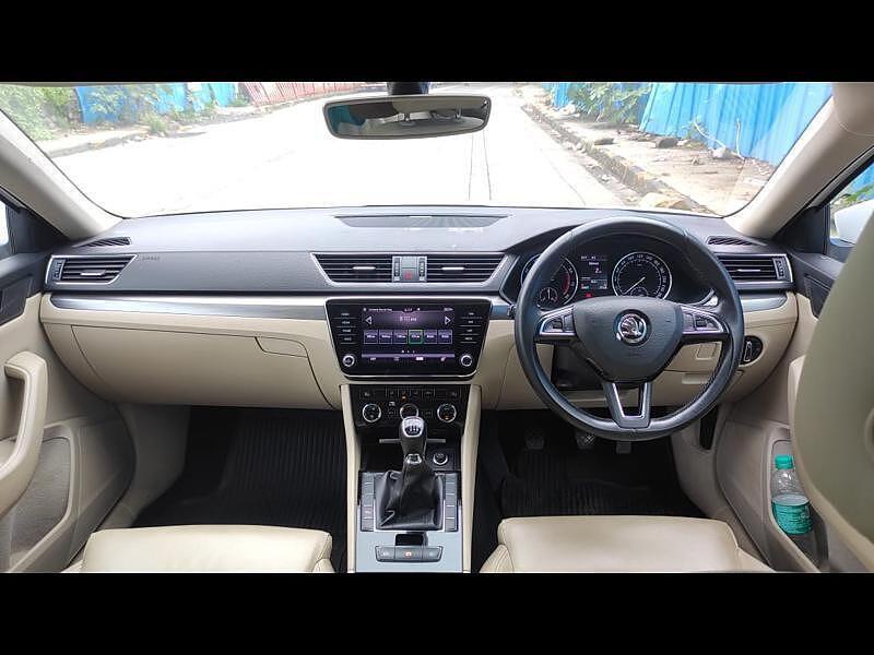 Skoda Superb Style TSI MT 2019