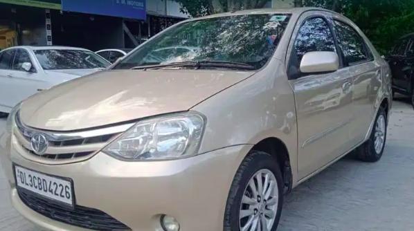 Toyota Etios V 2011