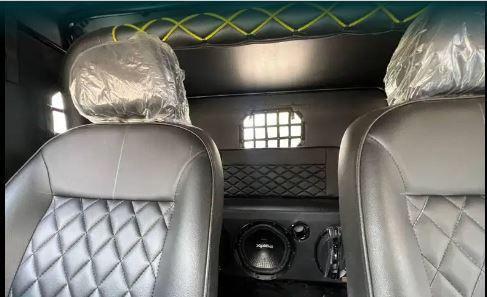 Mahindra Jeep Classic 1995