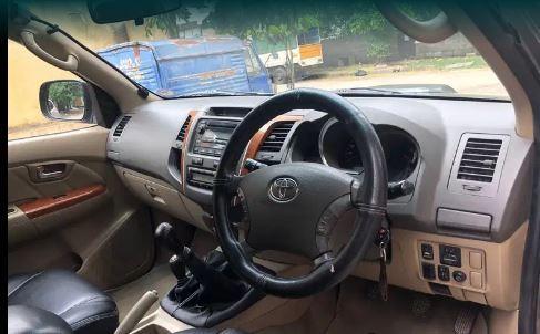 Toyota Fortuner 3.0 4x2 MT 2009