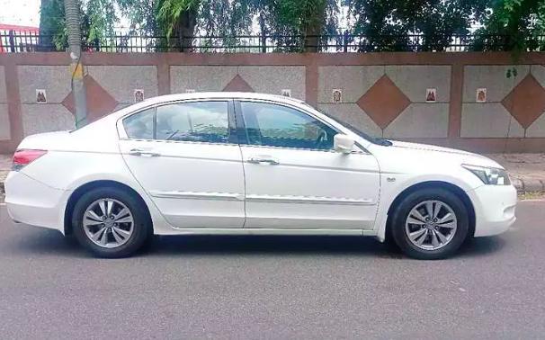 Honda Accord 2.4 ELEGANCE MT 2010