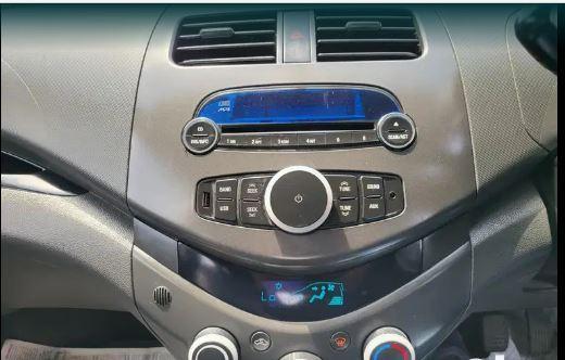 Chevrolet Beat LT Petrol 2011