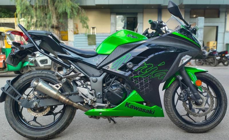 Kawasaki Ninja 300 BS6 2021