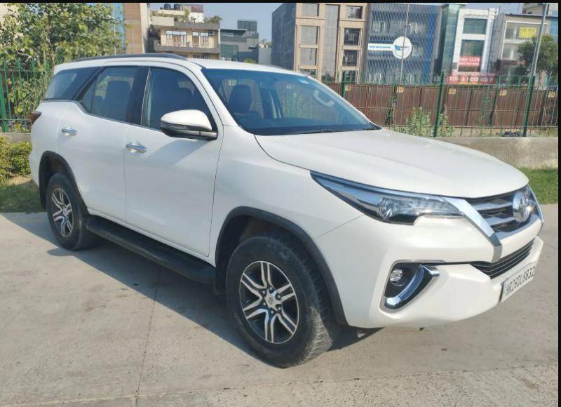 Toyota Fortuner 2.8 4x2 AT 2018