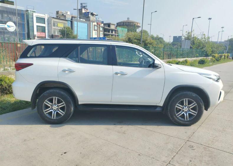 Toyota Fortuner 2.8 4x2 AT 2018