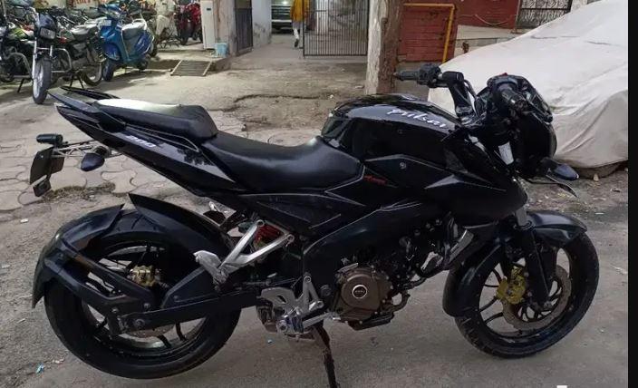 Bajaj Pulsar NS 200 2014