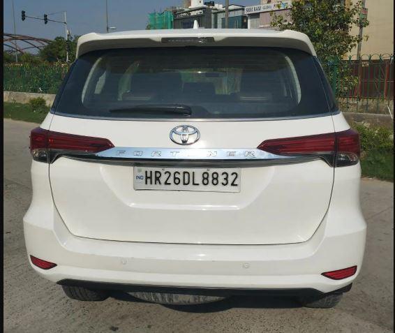 Toyota Fortuner 2.8 4x2 AT 2018