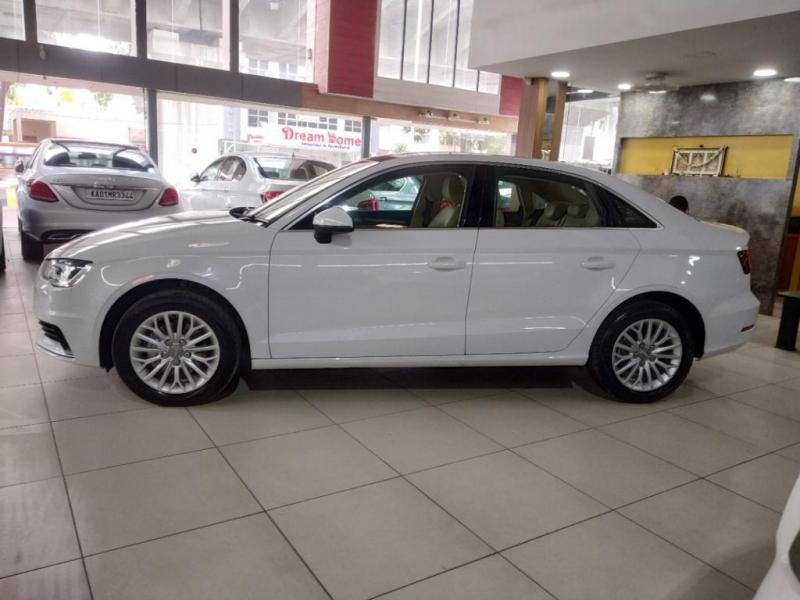 Audi A3 35 TDI Premium Plus + Sunroof 2016