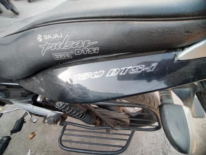 Bajaj Pulsar 180cc 2009