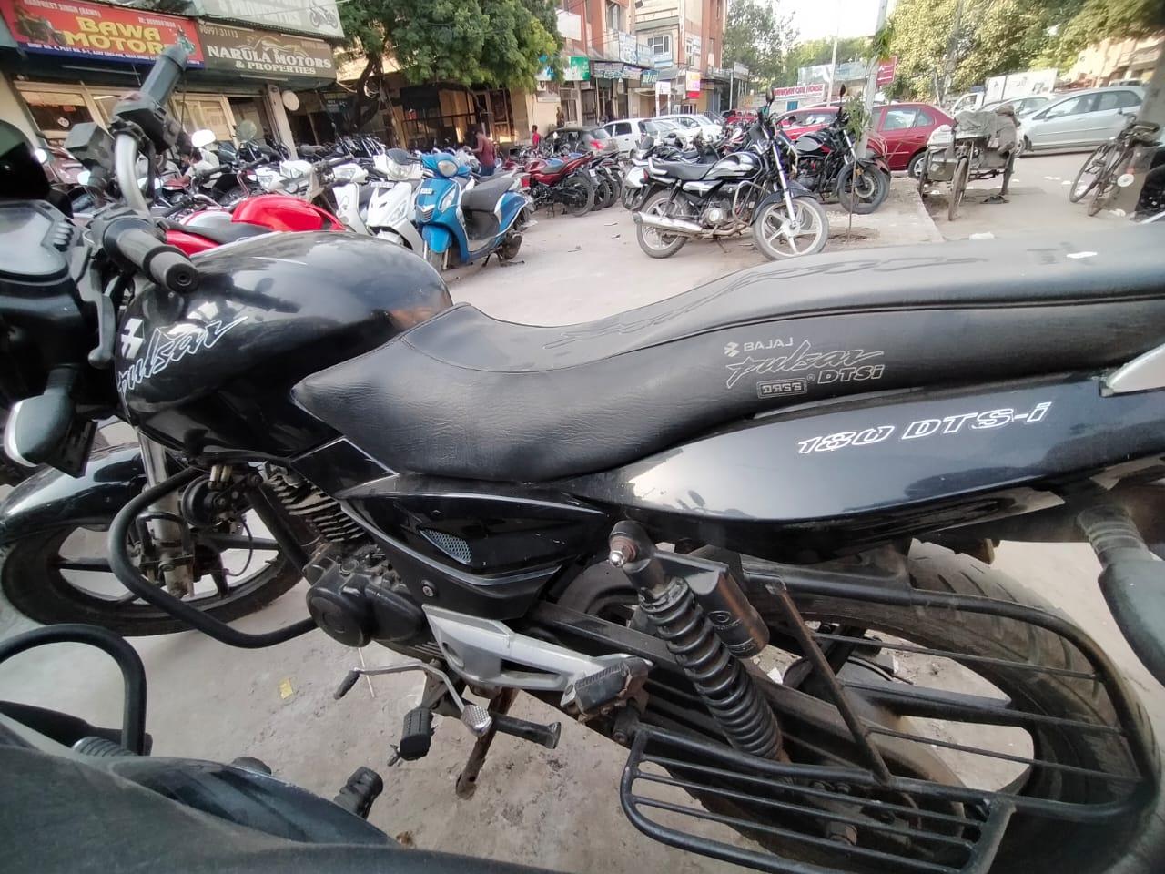 Bajaj Pulsar 180cc 2009