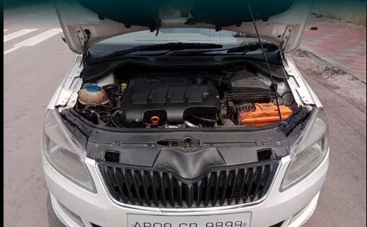 Skoda Rapid Elegance 1.6 TDI CR MT 2013