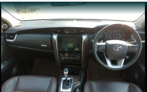 Toyota Fortuner 2.8 4x2 AT 2018