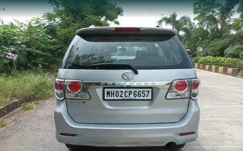 Toyota Fortuner 3.0 4x2 MT 2012