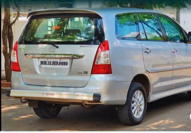 Toyota Innova 2.5 V 8 STR 2012