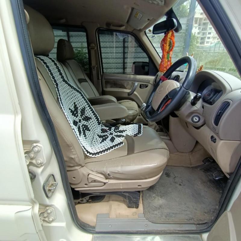 Mahindra Scorpio VLX 4WD AIRBAG BS IV 2013