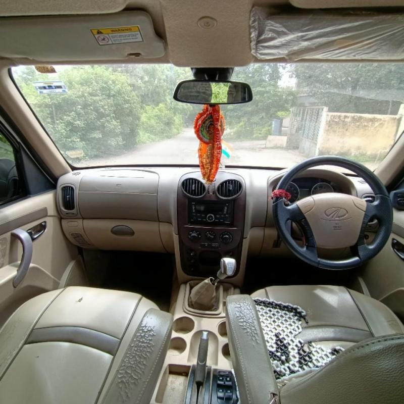 Mahindra Scorpio VLX 4WD AIRBAG BS IV 2013