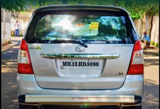 Toyota Innova 2.5 V 8 STR 2012