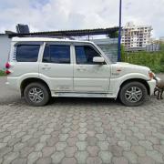 Mahindra Scorpio VLX 4WD AIRBAG BS IV 2013