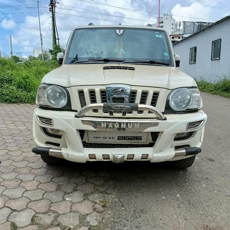 Mahindra Scorpio VLX 4WD AIRBAG BS IV 2013