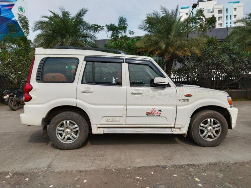 Mahindra Scorpio VLX 2WD BS IV 2013