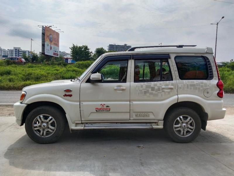 Mahindra Scorpio VLX 2WD BS IV 2013