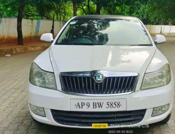 Skoda Laura AMBIENTE 1.9 TDI AT 2009