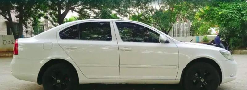 Skoda Laura AMBIENTE 1.9 TDI AT 2009